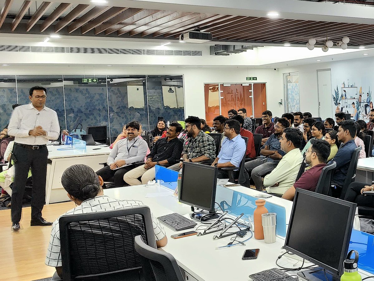 TPFSoftware's tweet photo. In #TSI’s recent #Townhall, our COO, Giridharan shared insightful financial analysis, highlighting our strong #EBITA and ratios. We announced some interesting product and professional services updates for this year, and recognized our top performers. #MoveForwardTogether #TeamTSI https://t.co/n1BtvUjVJK