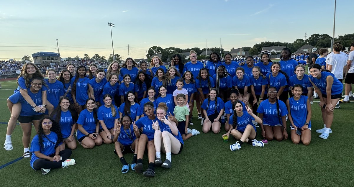 LadyMustangBB's tweet photo. 2024 Community Pep Rally‼️Ⓜ️🐴
#OFAF https://t.co/we4oNrVUc4
