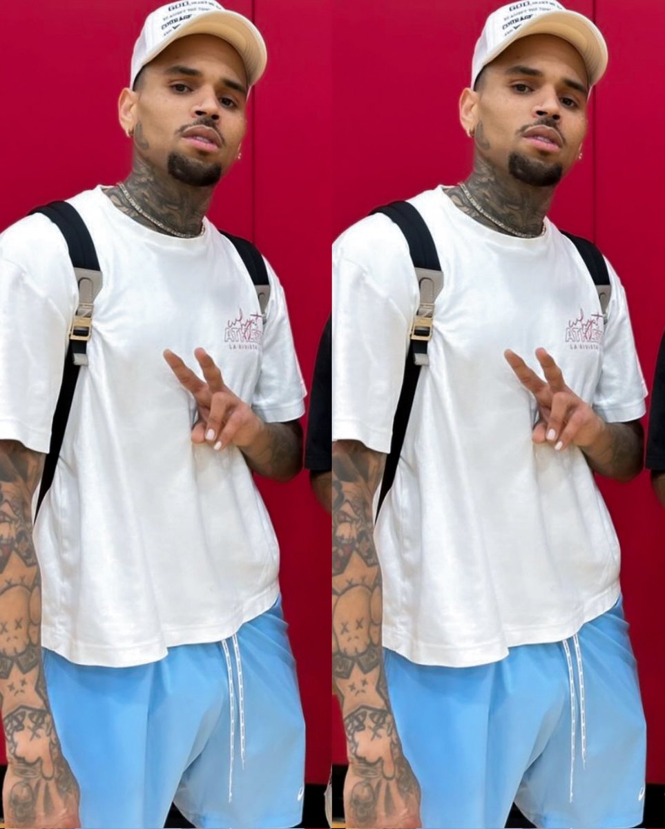 hwloiza's tweet photo. chris brown yesterday https://t.co/riohvZDjIR