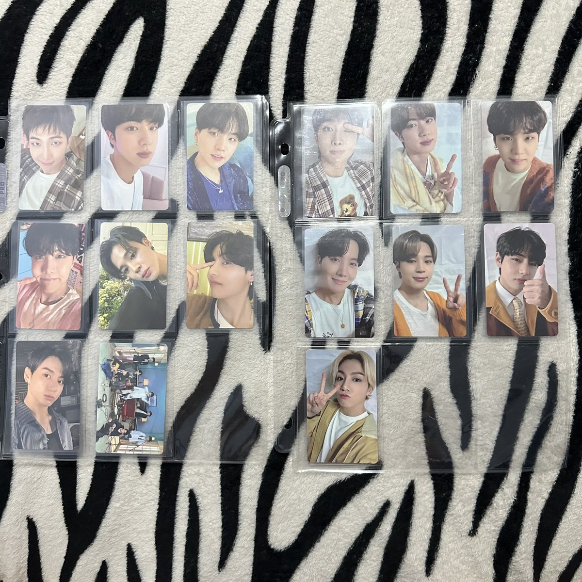 LicelleSells's tweet image. wts • lfb • bts • ph
#licellesells_onhand

✿ BTS ALBUM pc, DVD pc and DVDs

• SOLD AS SET

☁️ mop: GCASH/BDO
☁️ mod: LBC

🏷 dvd bluray br pc photocard rare bts merch kim taehyung v tae park jimin jeon jungkook jk seokjin jin rm namjoon suga jhope memories 2018 2019 2020