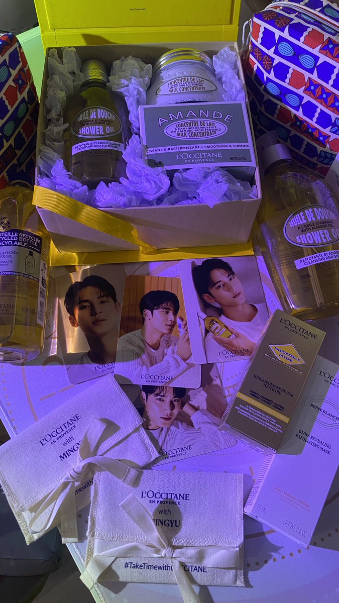 kiwifruht's tweet photo. I got 2 sets of mingyu x l'occitane pc because of mom😭🙏🏻
should i do giveaway on the extras?👀👀 https://t.co/DSLwsLCIiw
