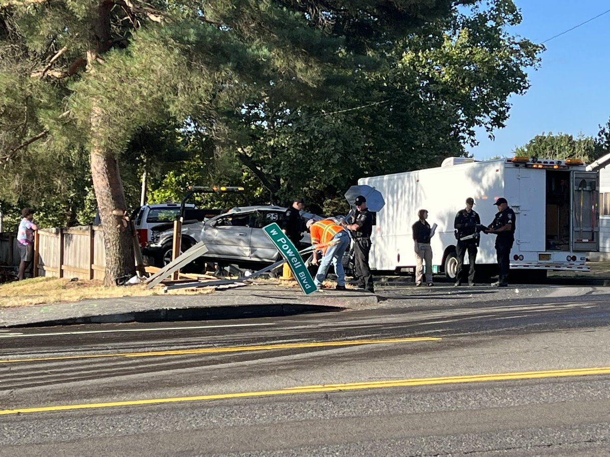 One person died in a rollover crash around 4 this morning on W Powell Blvd in Gresham at Florence Ave. Police say the car crashed into a fence and this tree, and the driver was thrown from the vehicle. They were pronounced dead at the scene.