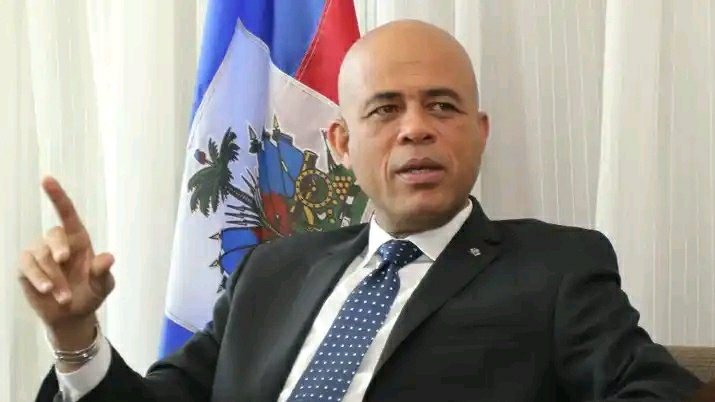 htv93's tweet photo. Etazini sanksyone ansyen Prezidan Ayisyen an Michel Joseph Martelly nan yon kominike yo pibliye jodi Madi 20 Dawout 2024 la, yo fè  konnen li itilize enfliyans li pou fè kokayin antre nan peyi Etazini, yo akize l tou pou blanchiman lajan epi lyen ak gwoup gang ame nan peyi a. https://t.co/VUJzbNUGMp