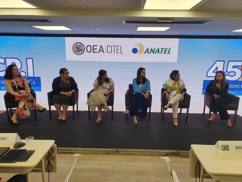 OEA_CITEL's tweet photo. En el marco de la 45 Reunión del CCP.I en el país anfitrión, Brasil, realizamos la sesión especial de igualdad de género y empoderamiento efectivo de la juventud, teniendo como panelistas a mujeres líderes en el sector de las Telecomunicaciones/TIC. https://t.co/LoZr9tcaVh