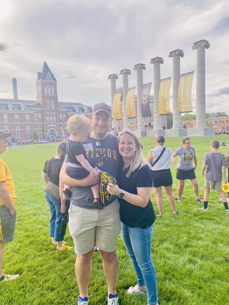 JamieTDay's tweet image. Happy fall semester, Tigers! 🐯 A great @MizzouEducation back-to-school picnic… M-I-Z! @SpedMizzou