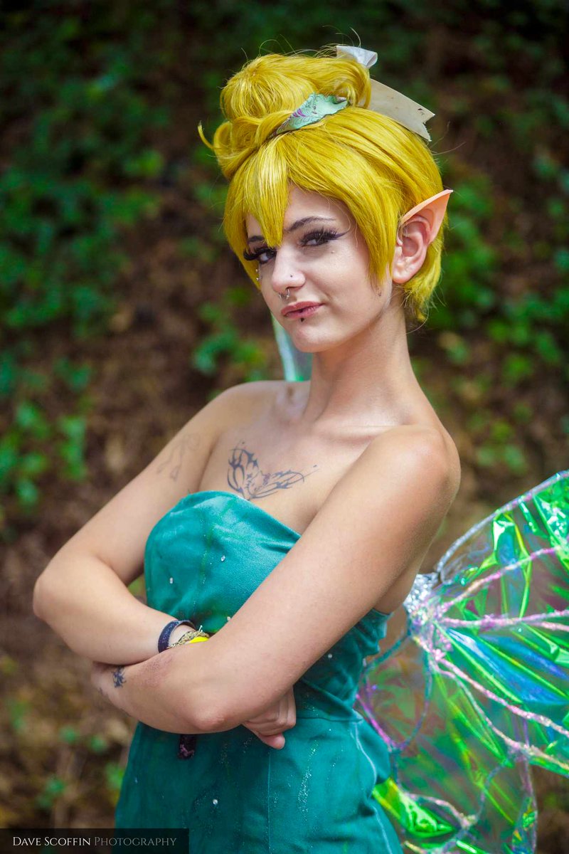 Couple of my favourite shots from UKCGF Truro including <a href="/SaatuCosplay/">CJ</a>  in her brilliant Fearne cosplay! #cosplay #comiccon #criticalrole #cosplayphotography #tinkerbell