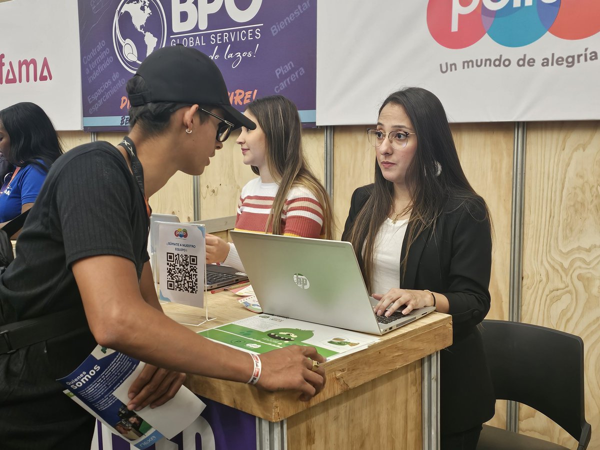 ANDI_Antioquia's tweet photo. #AEstaHora | Más de 8️⃣0️⃣ empresas participan de #EmpleoFest 💼 ofertando vacantes laborales para ayudar en el cierre de brechas en el mercado laboral y contribuyendo a la construcción de #MásPaís.🇨🇴
¡Gracias por sumarse🤟 https://t.co/D2skvBR5ta
