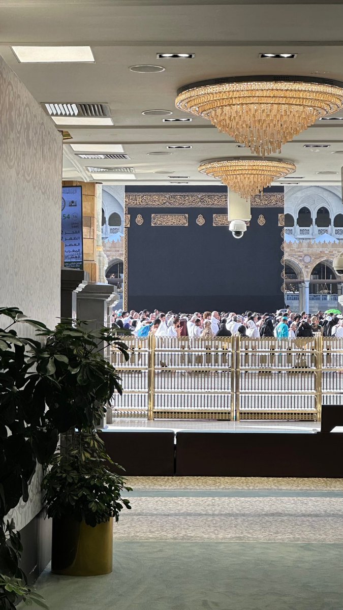 ii3BOl's tweet photo. ولست أرجو إلا الطواف في رِحابِّها 
قد ضاقَ قلبي شوقًا إليها وأحتياجًا . . https://t.co/smcHwiAvzs
