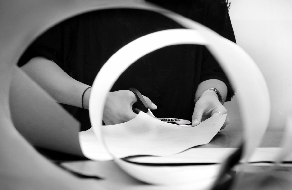 Istituto Secoli e Fanny Art: incontro fra Metalmeccanica e Moda dlvr.it/TC8RN8