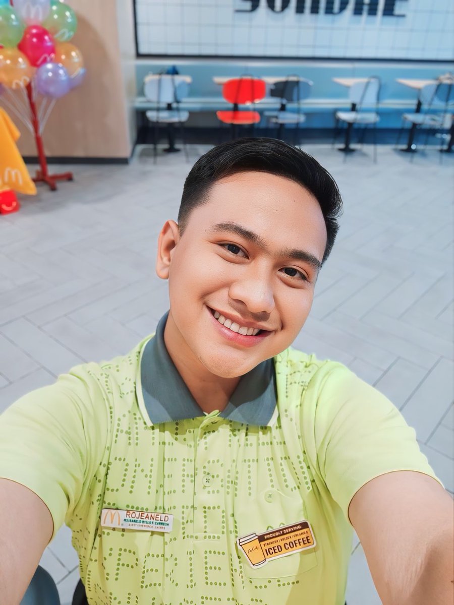 batang_rylle's tweet photo. DIMO GANAHAN TAGA MCDO 😍🥰😅 😅 https://t.co/q0rAJao5CS