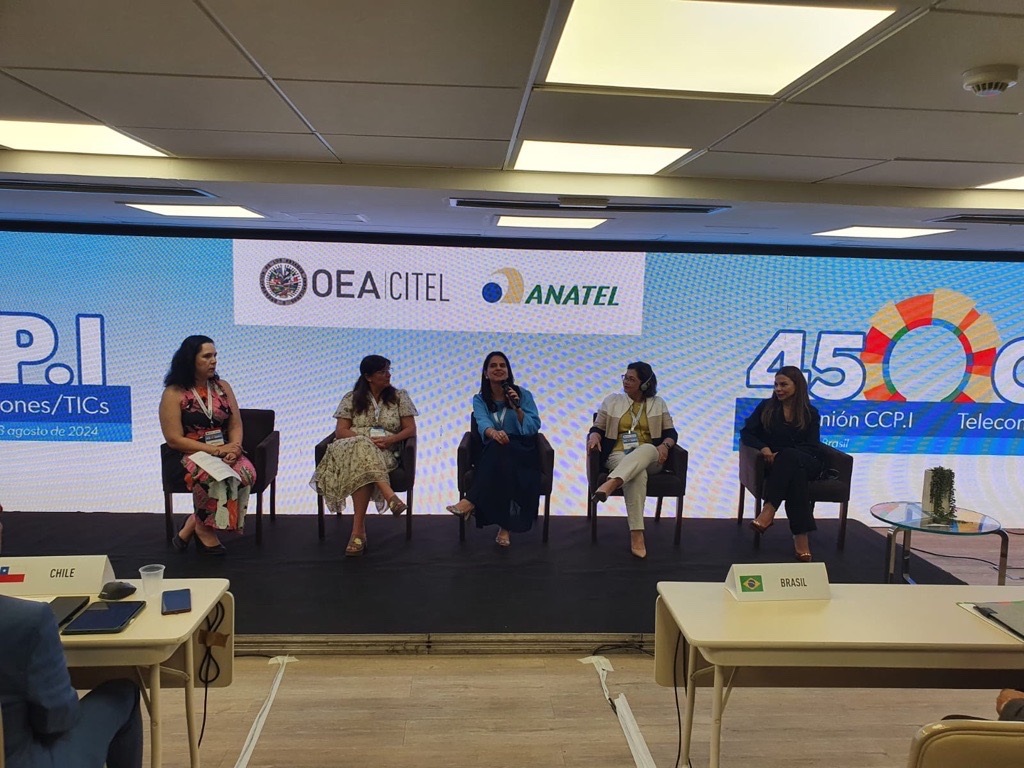 OEA_CITEL's tweet photo. En el marco de la 45 Reunión del CCP.I en el país anfitrión, Brasil, realizamos la sesión especial de igualdad de género y empoderamiento efectivo de la juventud, teniendo como panelistas a mujeres líderes en el sector de las Telecomunicaciones/TIC. https://t.co/LoZr9tcaVh