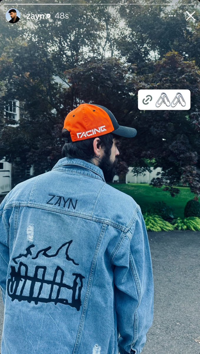 ZAYN via Instagram. Check out the zexy Zaddy denim jacket at link