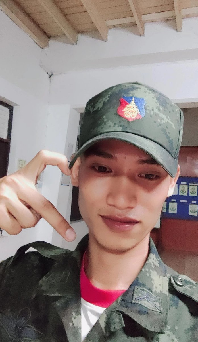 apirak_sp's tweet photo. เมื่อไหร่จะได้ลาน้อ💂
#ลพบุรี #ทหารเกณฑ์ #เหงาเกิ้น #สุรินทร์ https://t.co/Eu2rp49FFS