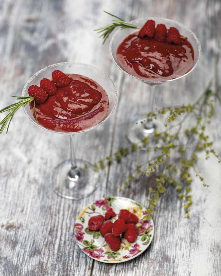 Cfulvio's tweet image. Celebrating raspberries in this week's @RTE_GUIDE with a delicious Frozen Raspberry Sangria &amp;amp; a fab healthy bake of Raspberry and Lemon Flapjacks to enjoy with a good cuppa!
Don't forget to pick up your copy
@ballyknockenHCS #cookeryschool #rteguide #raspberryrecipes #sangria