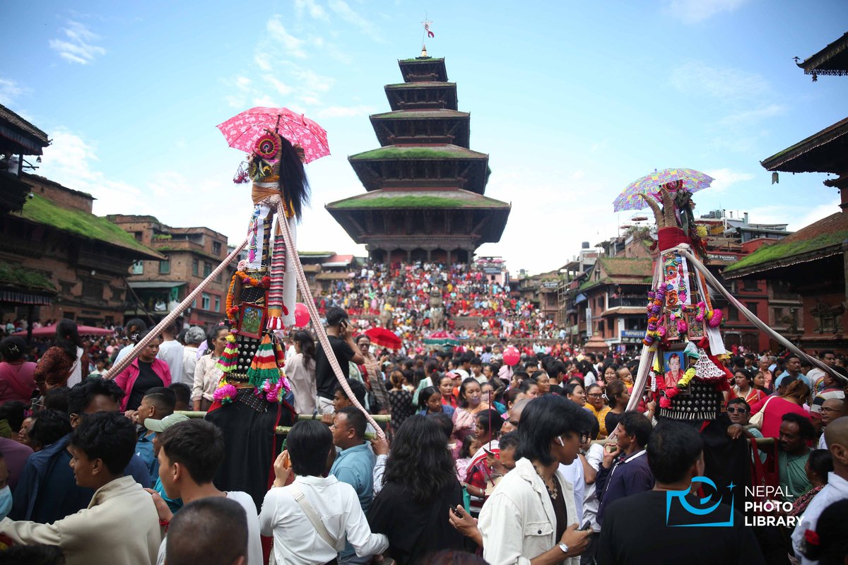 NepalPhotoLibr's tweet photo. भक्तपुरको गाईजात्रा उल्लास
.
.

तस्बिरहरु : नेपाल फोटो लाइब्रेरी
.
.
#nepalphotolibrary #newsnepali #nepalphotoagency #nepalnews #nepalfirstnewsphotoagency #nepal #kathmandu #newsagencyy #photoagency #photojournalismnalism #NPL #Gaijatra #bhaktapur #bhktapurgaijatra https://t.co/B4WndEMzDF
