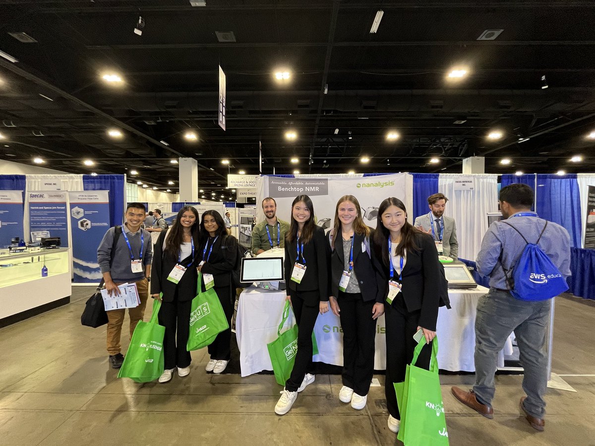 NjooEdward's tweet photo. Great to see our friends at @Nanalysis at @AmerChemSociety meeting in Denver. Thanks for enabling out our science with benchtop NMR spectroscopy! https://t.co/Vs58XcY2sP