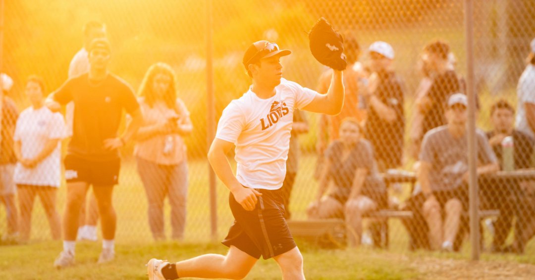 freedhardeman's tweet image. 🥎 FHU Interface 2024 – Faculty/Staff vs. New Students Softball Game
#FHUFamily #Interface2024 #FHUInterface