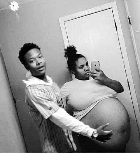 PercThaGoat's tweet image. tf is she having a DODGE DURANGO 😭