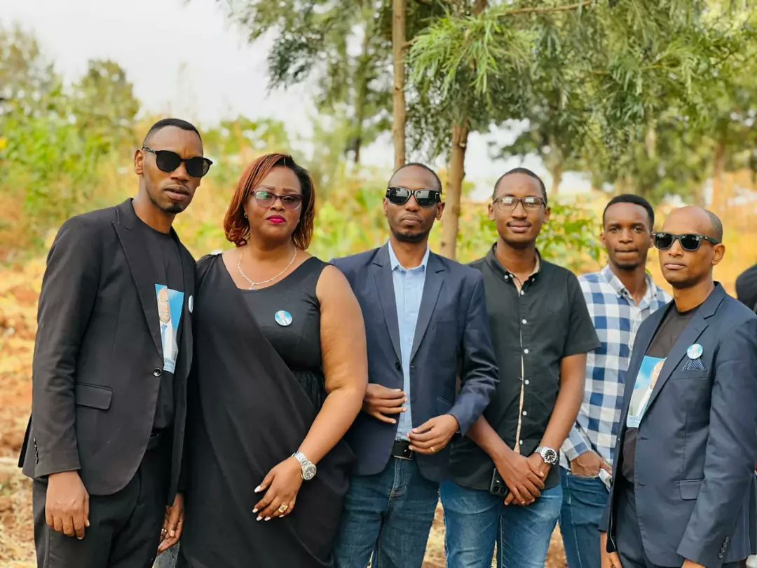 EngineerMagogo's tweet photo. Rest in Peace Mzee Anastase
Grand Frère @dnyagatare & #Gisèle🙏
Apo 14:13 - Et j`entendis du ciel une voix qui disait: Écris: Heureux dès à présent les morts qui meurent dans le Seigneur! Oui, dit l`Esprit, afin qu`ils se reposent de leurs travaux, car leurs oeuvres les suivent. https://t.co/CbbiGLr5A1