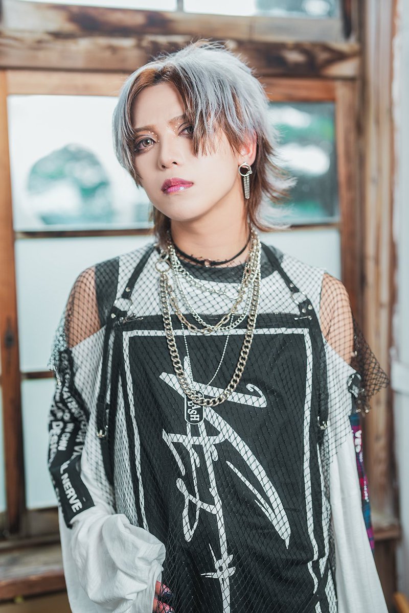 TaJI_xtjx's tweet photo. 「37℃」アー写

#新しいプロフィール画像
#いいねくれ https://t.co/5NY7AGve6q