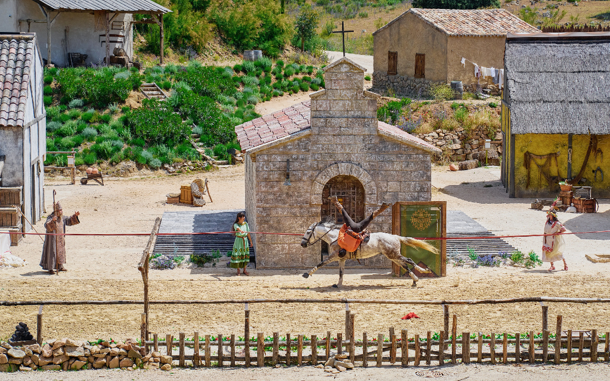 PuyduFou_espana's tweet photo. 🐎 Elige el mejor volteo o acrobacia 🫣
👏 Ven y anima a nuestros jinetes acróbatas en El Misterio de Sorbaces 🔥
#PuyduFouEspaña #Acrobacias #volteo #jinetes #caballos #ElMisteriodeSorbaces https://t.co/FzBBD6DE9A