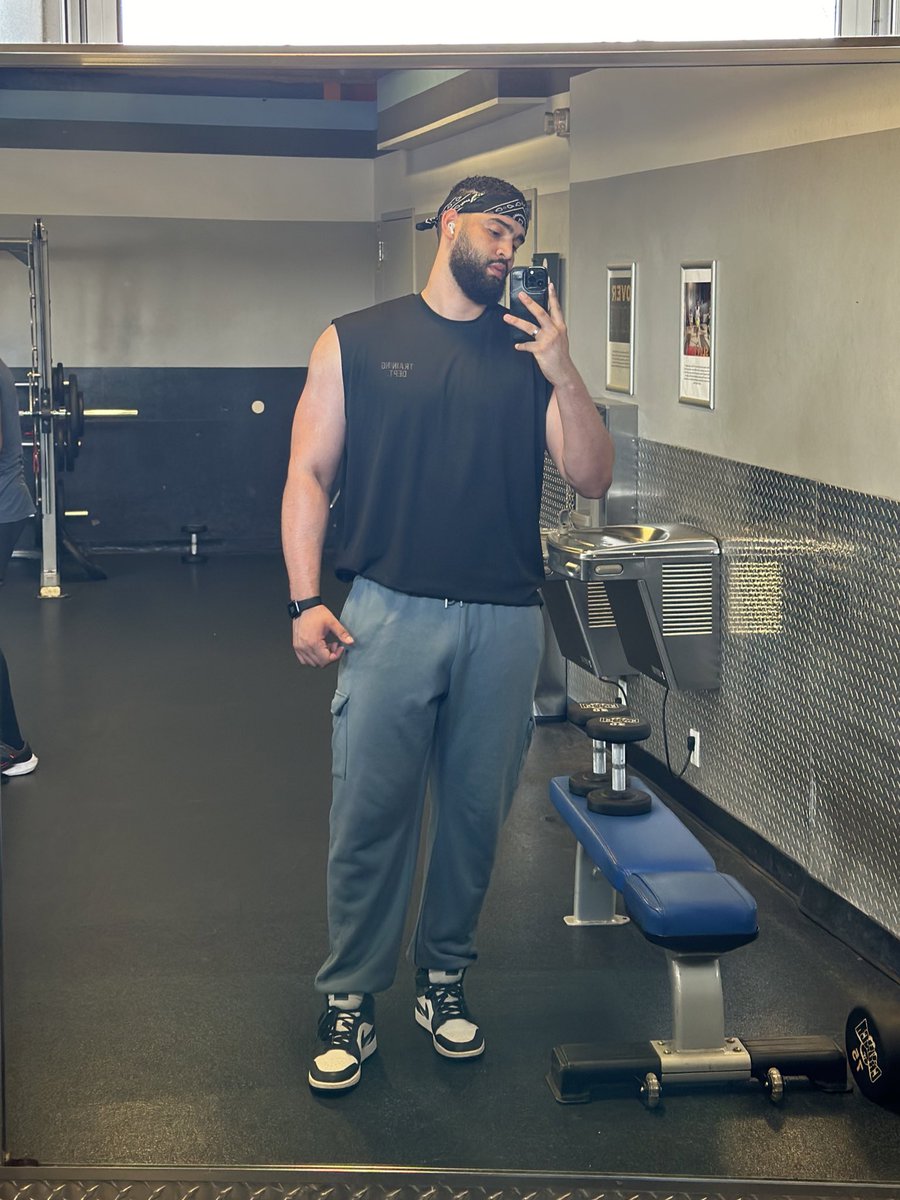 Al2_lora's tweet photo. 🇩🇴🦍 https://t.co/iNH8F5iObs