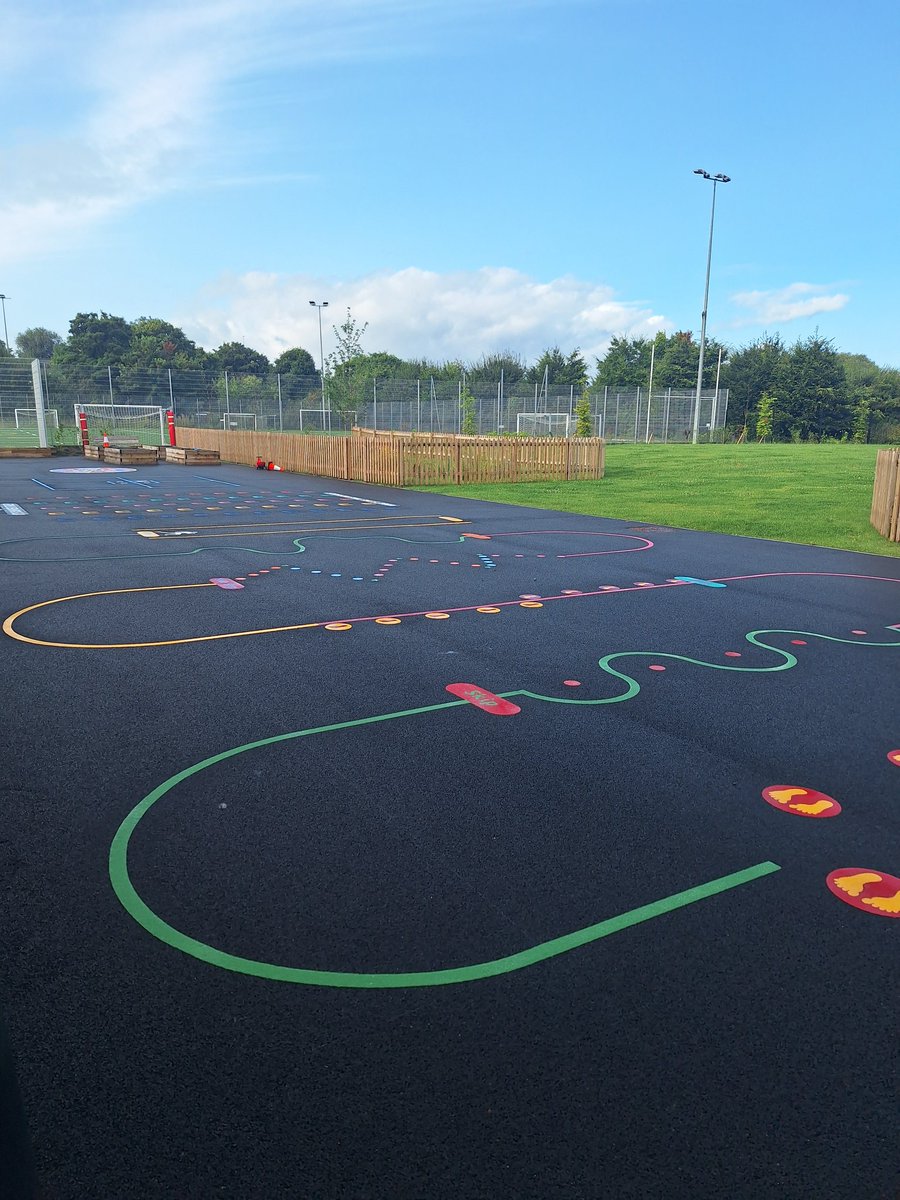 Cowbridge Lower School (Nursery-Y4) tweet media