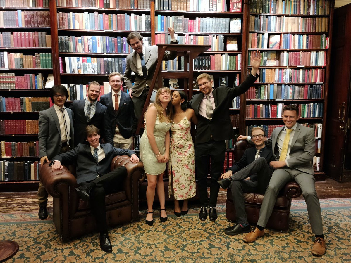 WarwickChessALM's tweet photo. Warwick Chess Alumni Association - Summer Party 2024 🥳 (St James' Square).

A delight to welcome faces old and new, especially our recent graduates!🎓 Great food, great drinks, &amp; great company💯 https://t.co/IMTelpyXB1