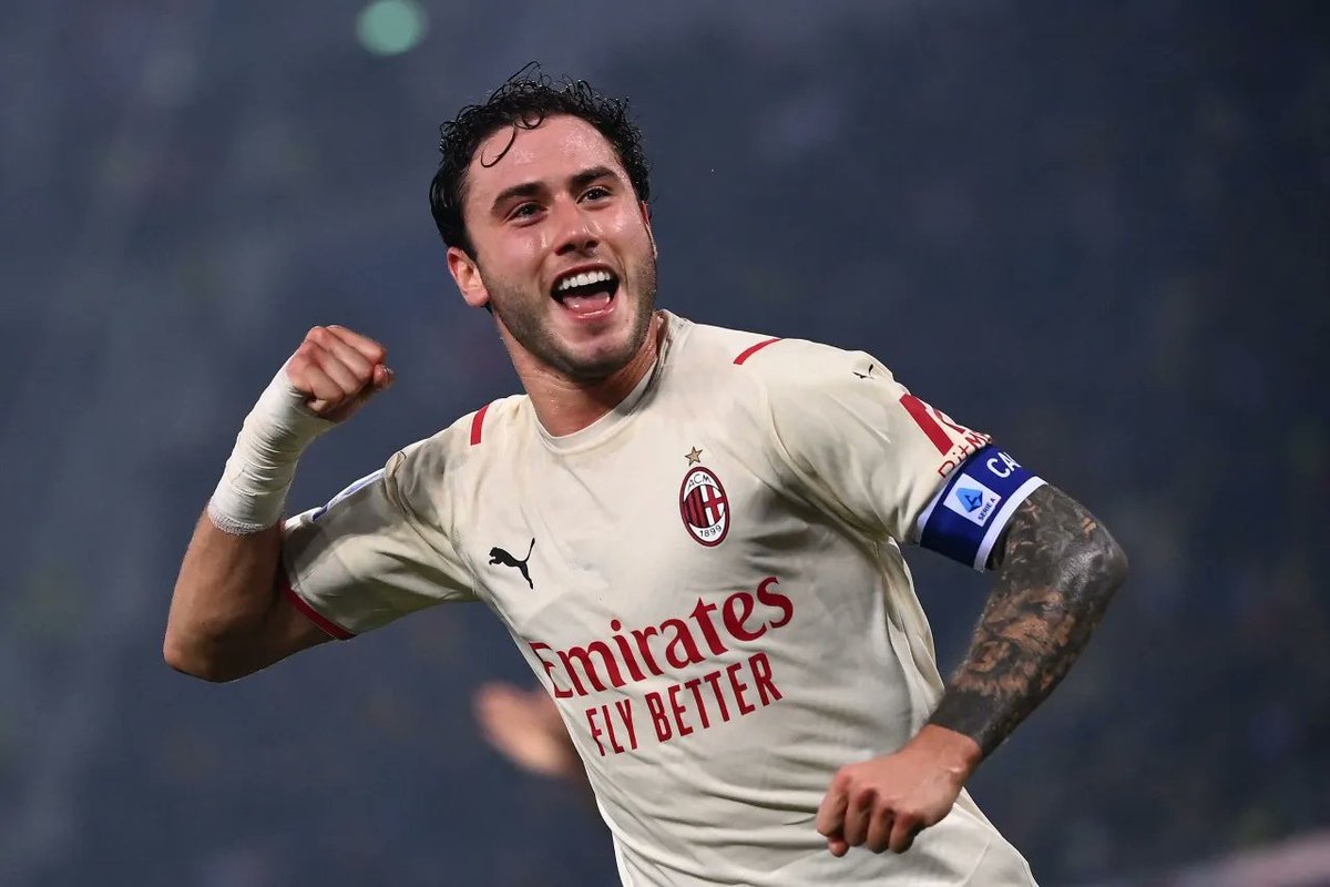 Nicol35807036's tweet photo. Forse non è chiara una cosa, io so bene che Calabria (che cmq è un signor terzino) non è Cafu. Assodato questo, capite che fischiare il CAPITANO del Milan è vergognoso, tanto più se si parla di uno che dà sempre l'anima!
"juntos mi capitano" cit Rafa 🔴⚫
#CalabriaUnoDiNoi https://t.co/ZXKXh48coA