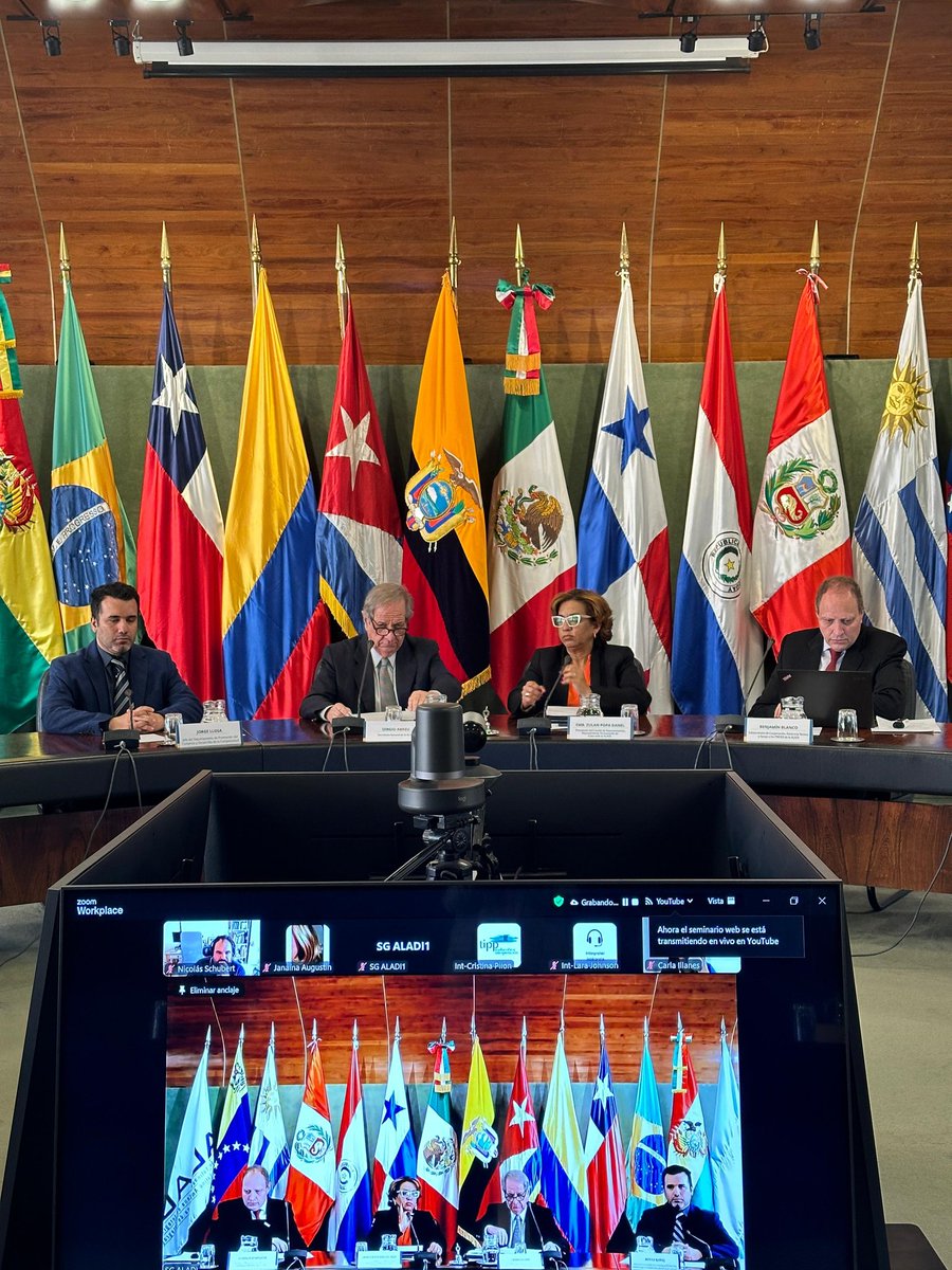 <a href="/ALADI_SG/">ALADI</a> organiza el Encuentro Regional de Academias Diplomáticas. Este será un importante espacio para intercambiar sobre género y comercio, negociaciones y convergencia regulatoria.
#CubaEnUruguay
<a href="/EmbaCubaUruguay/">EmbaCuba Uruguay</a>