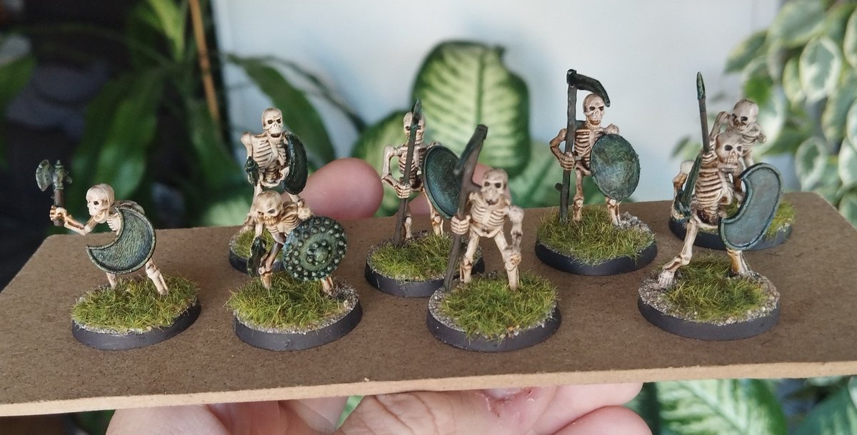 rc_wargaming's tweet photo. The Witch King of Angmar's troops are not only made up of orcs and vile men...
Games Workshop's skeletons with mostly Victrix shields.
#wargame #warmongers #ArnorProject #Angmar #WitchKing https://t.co/EAf08u1naM