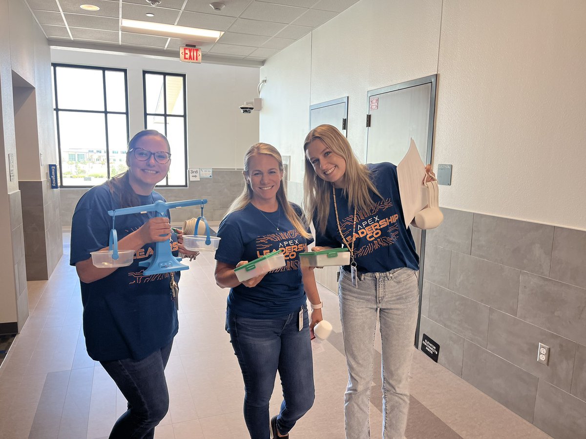 As you start the year don’t forget how important collaboration is! 🩵💙 Meeting with this team to design learning with this fabulous 3rd grade team.  #buildingchampions #TRE^1degree <a href="/S_Snell/">Steve Snell</a> <a href="/colesd2/">Susan Cole</a> <a href="/TravisMotal/">Travis Motal</a>