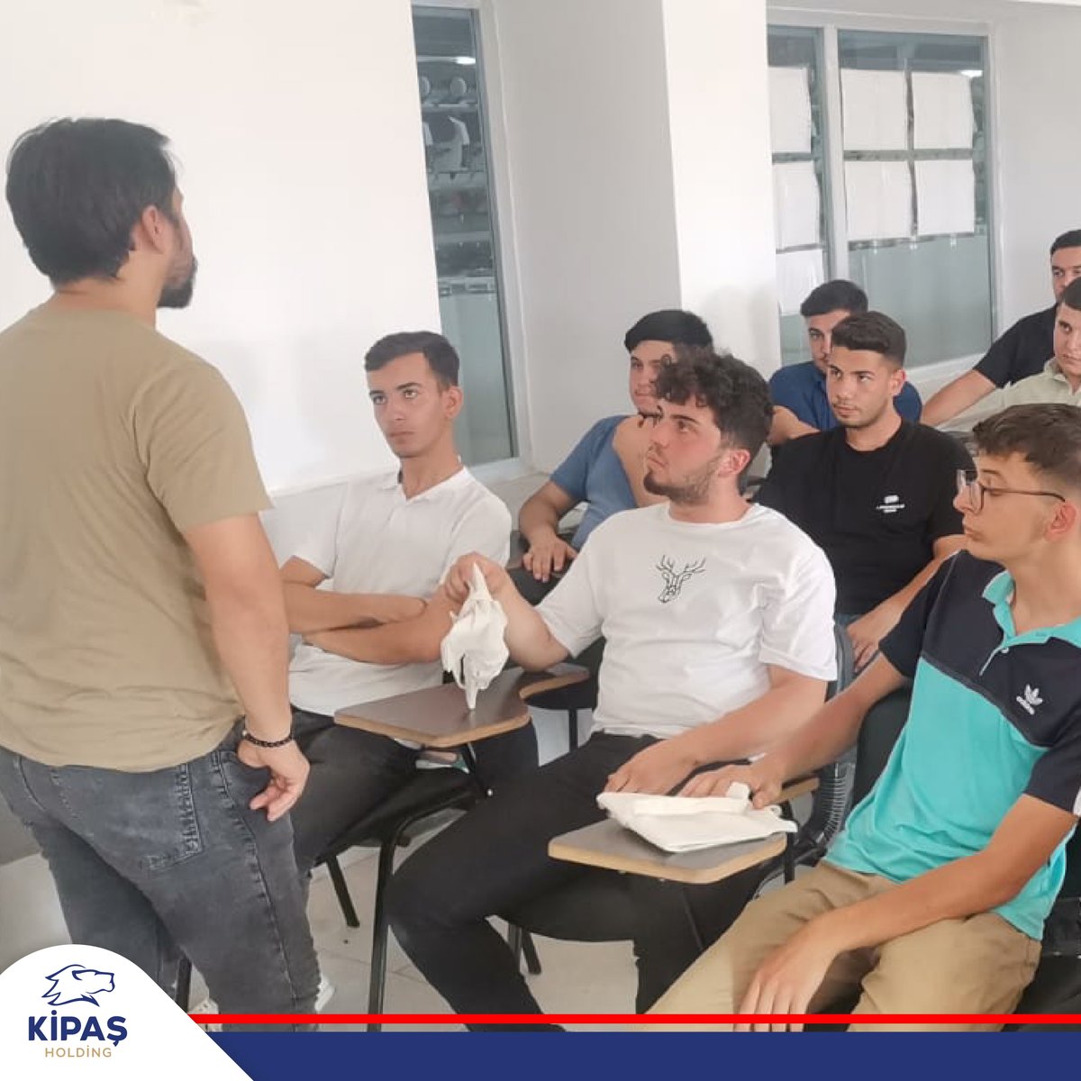 Kipas_Holding's tweet photo. Kipaş Akademi olarak, K-START Programımız kapsamında genç adaylarımızın mesleki ve kişisel gelişimlerine büyük önem veriyoruz.  

#KipaşHolding #KSTART #Eğitim #GeleceğinLiderleri #Kariyer #Gelişim #MeslekLisesi  #GençYetenekler #Başarı #EğitimleBüyüyoruz https://t.co/TUeiaoObOK
