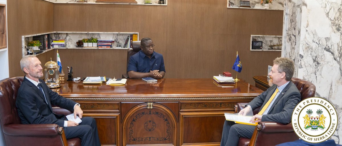 julius_maadabio's tweet photo. At State House this morning, Ambassador Manuel Mรผller, European Union's Ambassador to Sierra Leone took his leave. Your tenure here in Sierra Leone was thrilling with laudable results through our reliable partnership and collaboration on many fronts.
I wish you well and look forward to seeing you visit Sierra Leone again.
My administration will continue to nourish the relationship and corporation between @EUinSierraLeone and the people of Sierra Leone.