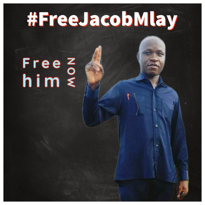 HildaNewton21's tweet photo. 1. Ni @DEUSDEDITHSOKA alichukuliwa na Polisi lakini mpaka sasa hatujui yupo wapi..?

2. Jacob Mlay huyu alichukuliwa pamoja na Soka mpaka sasa hatuji yupo wapi?

3. Ni @DIONIZKIPANYA25 ni zaidi ya siku 25 tangu achukuliwe na Polisi lakin mpaka sasa hatujui yupo wapi?

4. Ni Chaula alichukuliwa na watu wasiojulikana mpaka sasa hakuna ambae anajua yupo wapi?

#WhereIsSoka #FreeSoka 

#WhereIsMlay #FreeMlay 

#WhereIsDiniozKipanya #FreeKipanya 

#WhereIsChaula #FreeChaula z