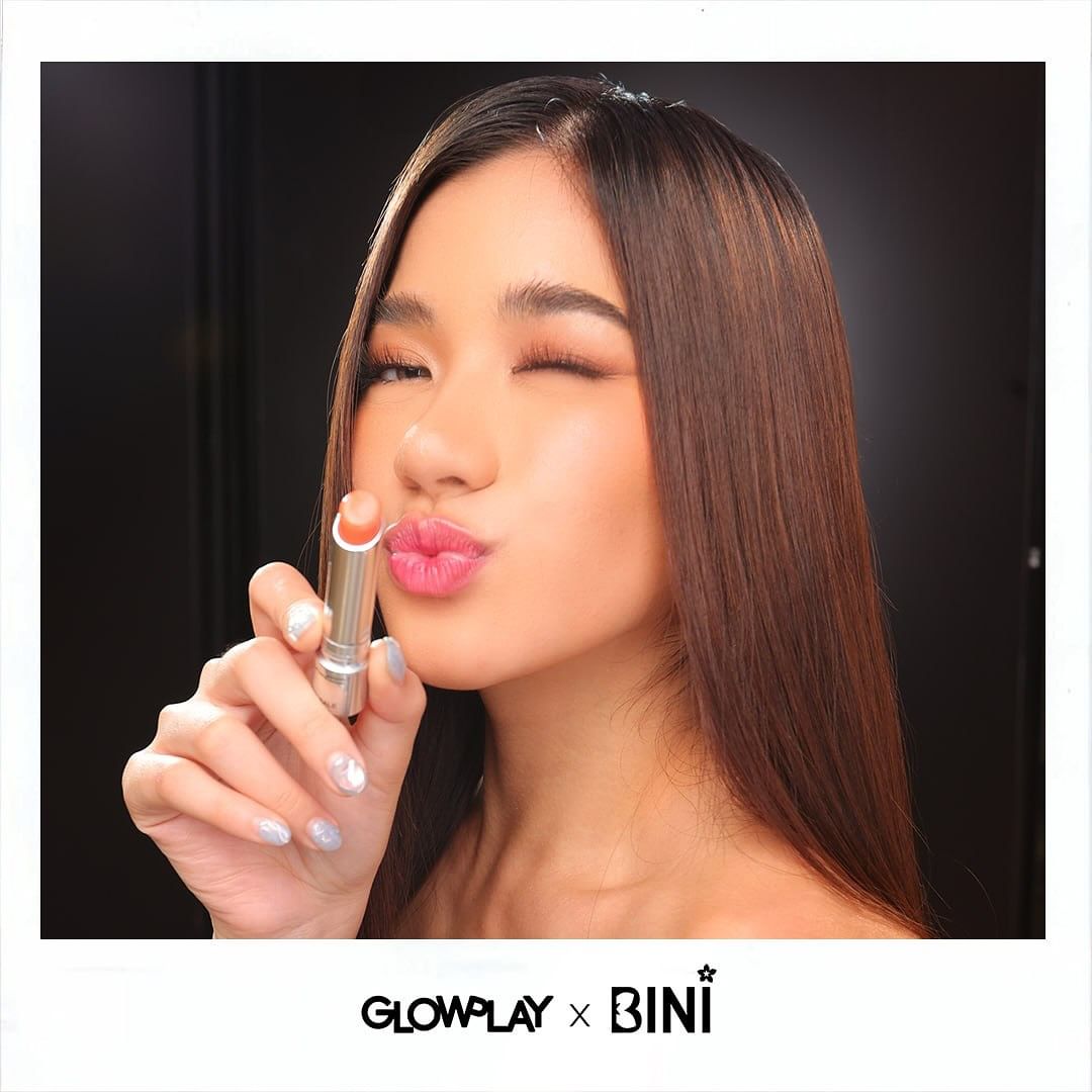 bini_colaiahjho's tweet photo. Gaganda! 😍

#ColAiahJho 
#MACxBINI #MACCosmeticsPH #MACGlowPlay #BINI @BINI_ph https://t.co/cscuLzi1Dj