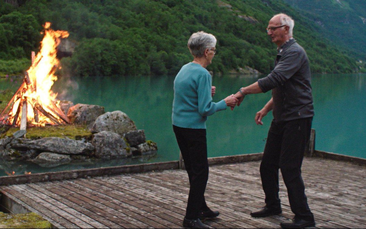 ノルウェーの大自然に暮らす老夫婦を描くドキュメンタリー映画『SONG OF EARTH／#ソング・オブ・アース』特別試写会へ30組60名様をご招待！

＜応募方法＞ 
①<a href="/fashionjp/">装苑ONLINE</a>をフォロー 
②この投稿をリポスト   
＜締切＞2024年8月28日（水）18:00    

詳しく⏩soen.tokyo/cinema/songofe…
<a href="/songofearth_jp/">映画『SONG OF EARTH／ソング・オブ・アース』9/20㊎公開🎬</a>