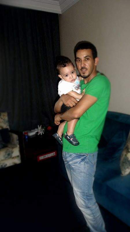 مرحبا اتمنى كل من شاف تعليقي مايهمله 
موضوع مهم كتير .....ابراهيم براك العازمي كان إجازة بسوريا وصار عشر ايام رادد الكويت ومافي خبر عنه ولا جواله شغال ولا عندي اي رقم بخص اهلة اتمنى اي احد يطمني بس مو اكتر ولله رح جن
#الكويت 
#البصمة_الثالثة 
#الكويت
#العوازم