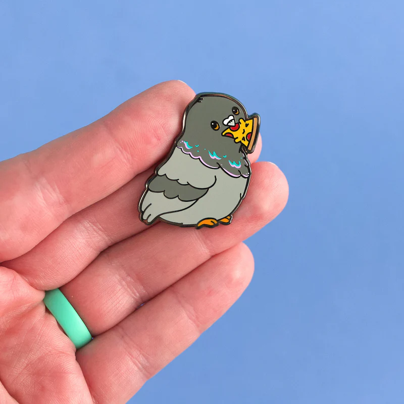 luxcups's tweet photo. Did you know that humans domesticated pigeons and then ultimately abandoned them? They still don't know how to live without humans.  Seriously. It's sad.  It's time to let them know they are no longer alone. 

#NationalWildlifeDay #notratswithwings #justiceforpigeons #pigeonlife https://t.co/LqIuGdbgNo