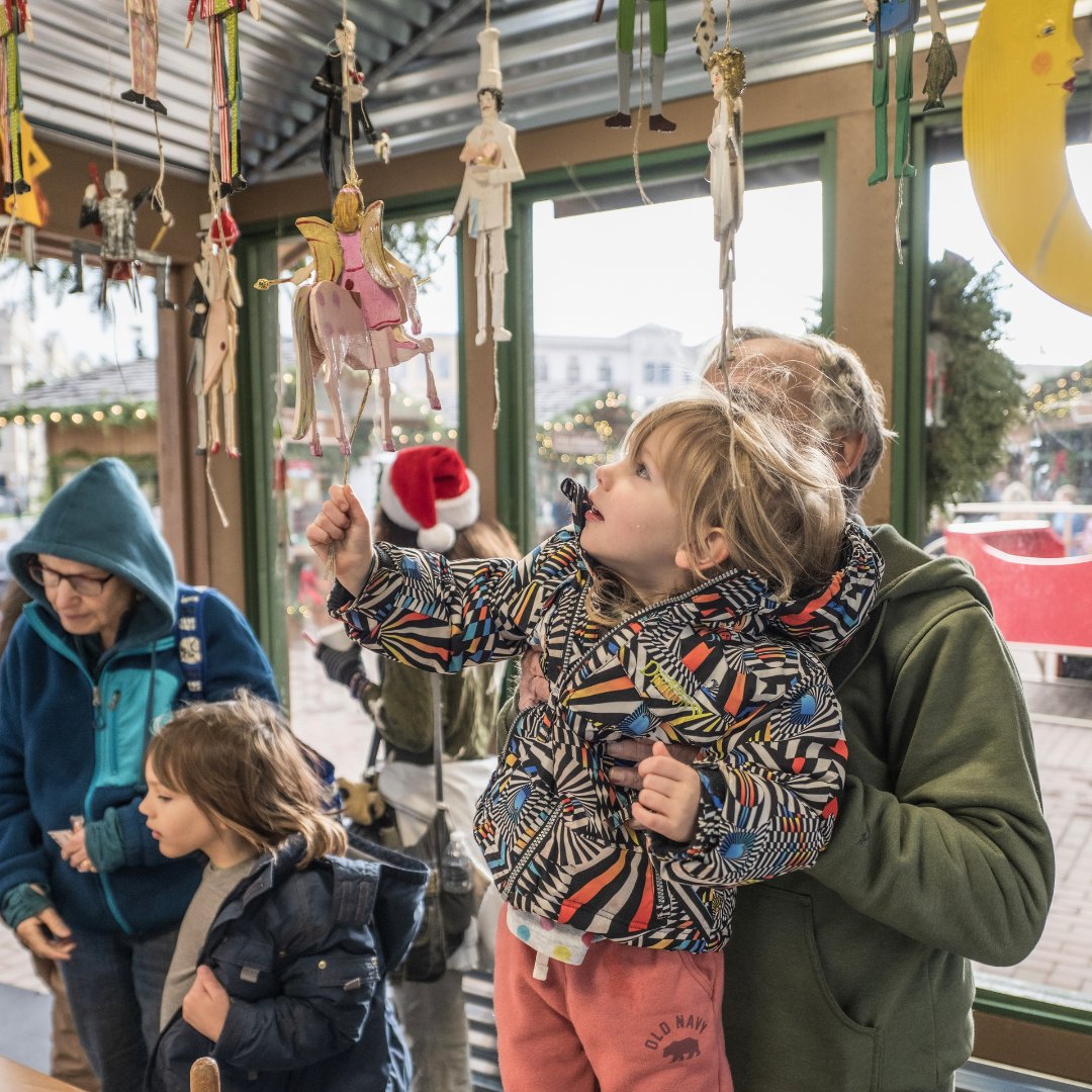 CarmelChristkin's tweet image. 🎉 Carmel Christkindlmarkt is just 3 months away! What are you most excited about? 🎄🌟 Tell us in the comments! #CarmelChristkindlmarkt #MarketCountdown #MarketMagic #Christmas2024
