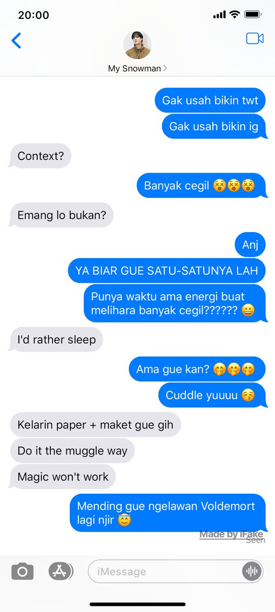 lunatrik's tweet image. Posesip bukan karena cemburu, tapi karena kasian cowonya udah stres ntar tambah stres ngeladenin orgil (lagi) 😇😇😇

Jorory one-tweet au
Of course ini hadeha y guys
#spellbound #EYS