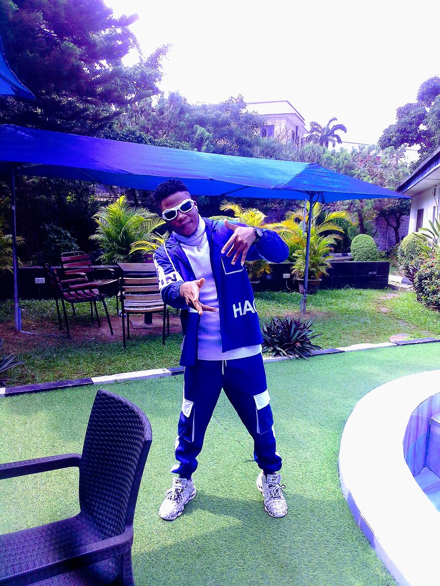 RabbissBoyy's tweet image. Good morning 🌏

Guys my new song 💿🚨🎧 is out now on audiomack and YouTube channel #rabbissboy #MyMessage this is the link 👇👇👇👇
youtu.be/_lv2C_AVcMo?si…