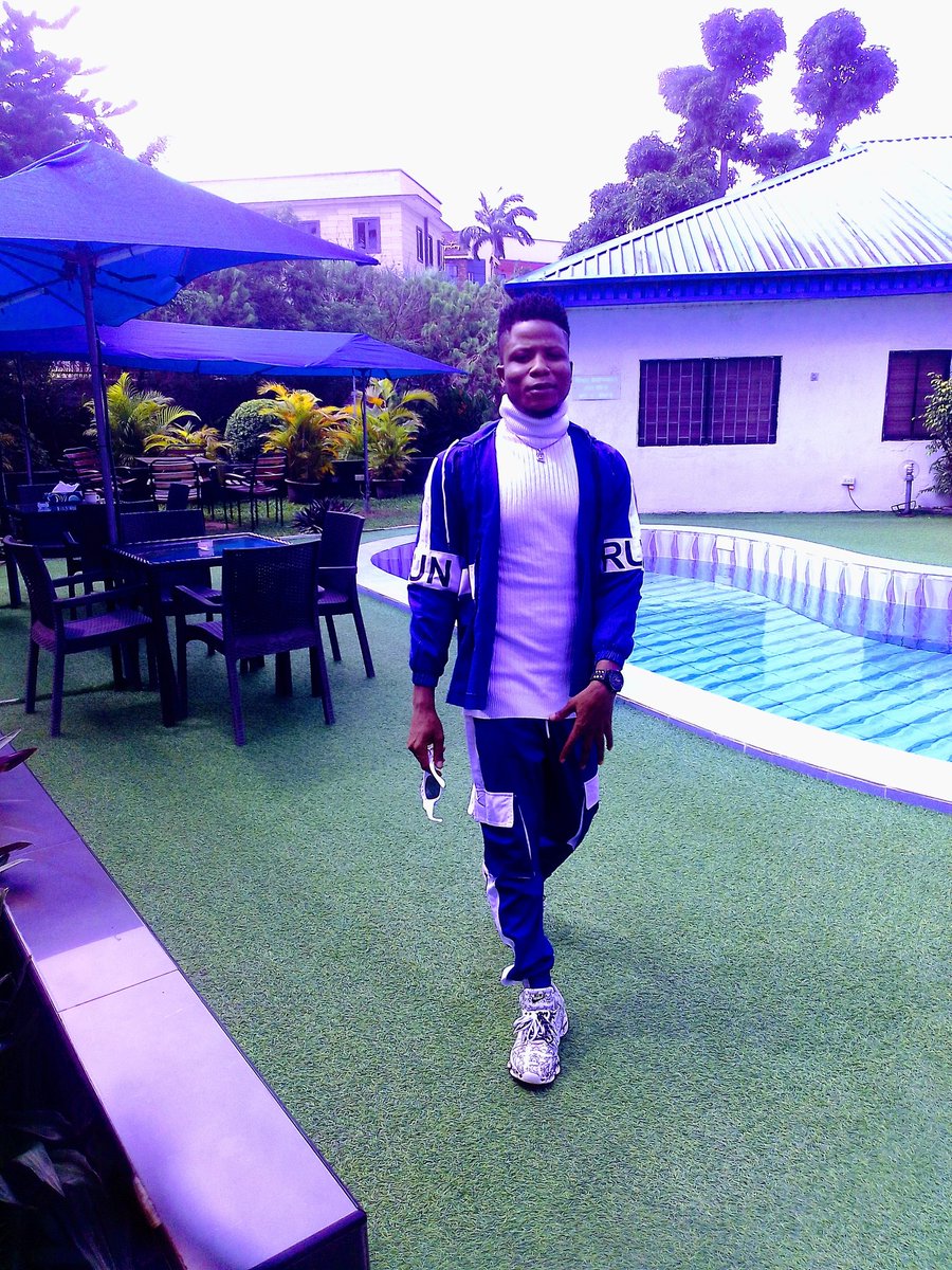 RabbissBoyy's tweet image. Good morning 🌏

Guys my new song 💿🚨🎧 is out now on audiomack and YouTube channel #rabbissboy #MyMessage this is the link 👇👇👇👇
youtu.be/_lv2C_AVcMo?si…