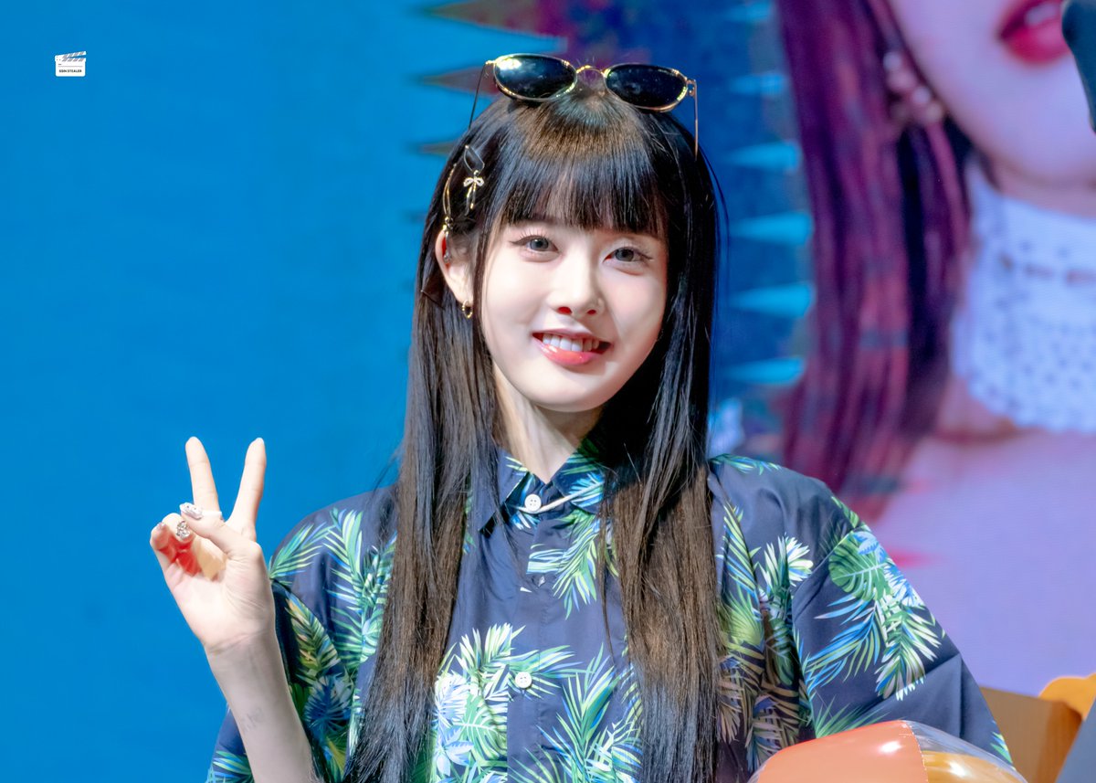 ssinstealer's tweet photo. 240816 대만 팬싸인회 시은 hq

피서가시은거에요? 

#스테이씨 #시은 #STAYC #SIEUN
@STAYC_official https://t.co/0MFSr5GYwh