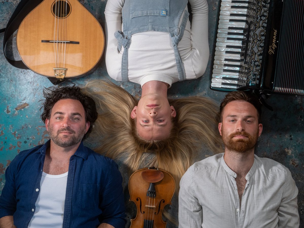 RocktPooleMerch's tweet photo. Alan Bearman Music presents TARREN
TUESDAY 17 SEPTEMBER
@LighthousePoole 
@Poole_BID 
@lovepooleuk 
7.30pm (SHERLING STUDIO)
Tickets and info01202 280000
Their debut album REVEL was released in 2022 to critical acclaim and will be followed by a new album Outside Time Sept 7th https://t.co/dX47kxEiEN