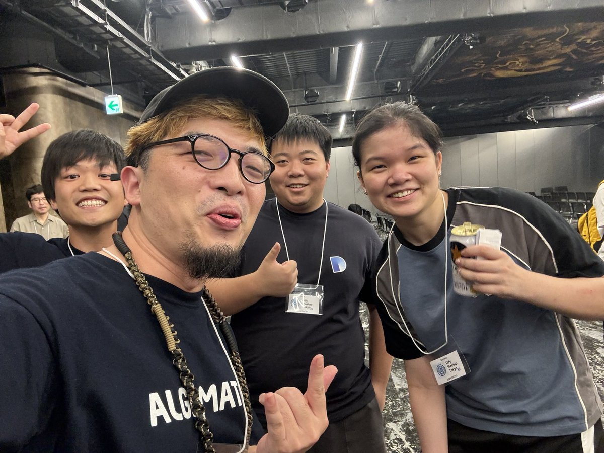 kgsi's tweet photo. Dify盛り上がってます!Let’s do it :) w/ @B3ckCh3ng @guchenhe @jof_5 #DifyJP https://t.co/V0Y13Hnmmb