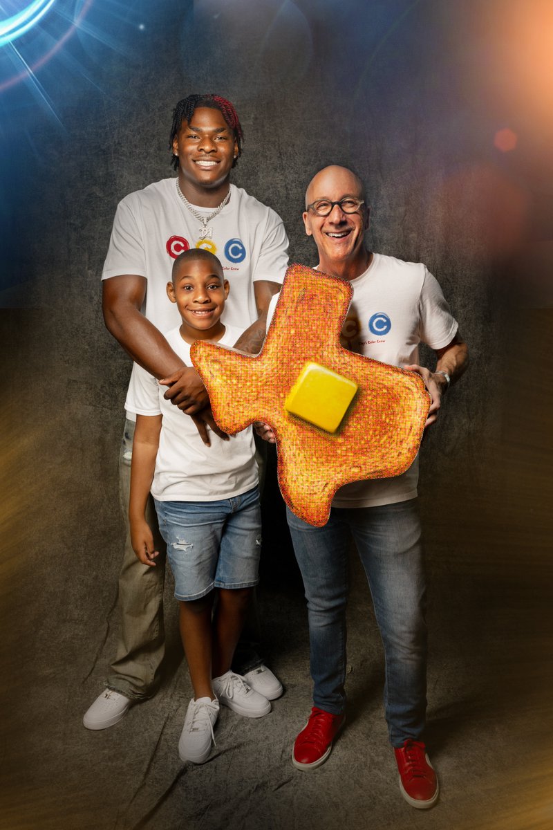 ClaysColorCrew's tweet image. NEWS! Local artist and Texas Ex @KenWomackArt will donate 25% from the sale of select artwork to Clay&apos;s Color Crew. More info soon. #HookEm #ArtForAutism