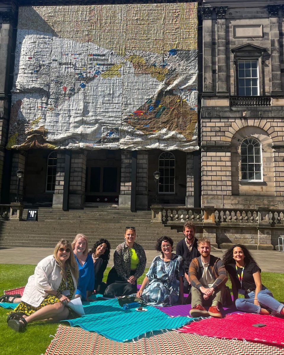 Team meetings with a view 😍

Feel free to borrow a mat from the chest (next to our monoliths at Old College), sit on the lawn and soak up those rays away from the hustle and bustle 🌞

→ Find out more about El Anatsui / Scottish Mission Book Depot Keta via the link in our bio