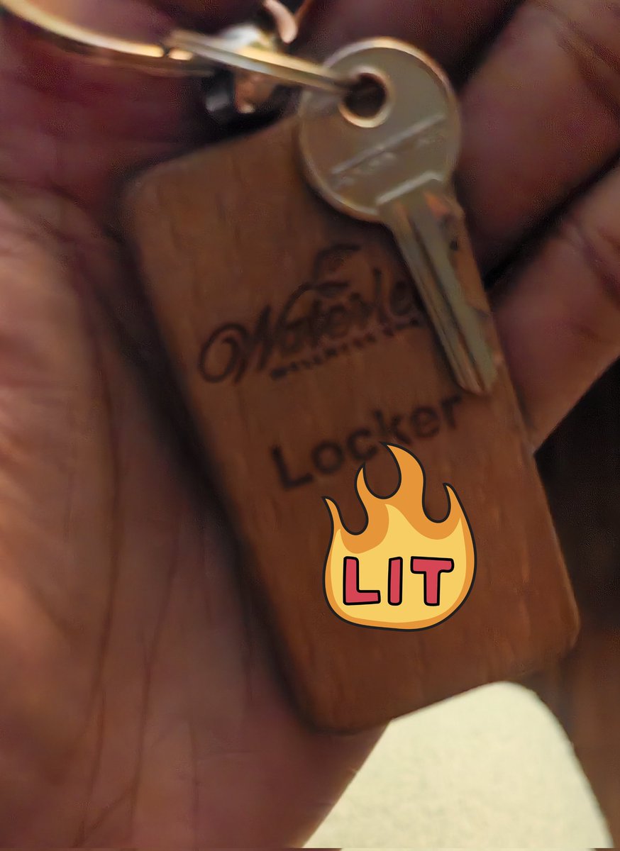 discreetudpoz's tweet photo. Thank you #waterleaf! Ang sarap ng masahe ni Kuya. 💆💦 Hulaan niyo nalang ano naging ending. 🤣🤭 https://t.co/kGE51e2c88