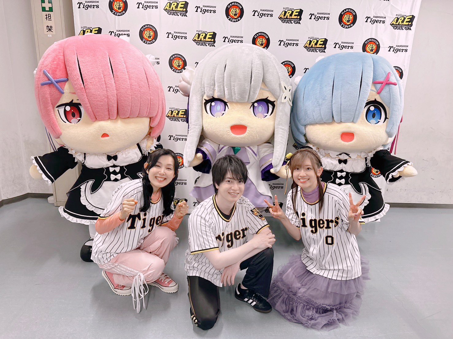 Re:ゼロから始める異世界生活 エミリア 缶バッジ 阪神タイガースコラボ 阪神タイガース×RE:ゼロから始める異世界生活シークレット缶